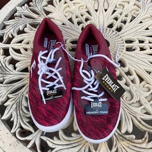 Everlast memory foam sneakers sz. 7.5 NWT